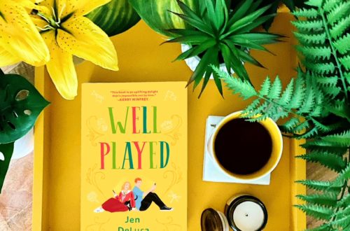 Well Played by Jen DeLuca is a contemporary romance book set at a renaissance faire and the follow up to Well Met