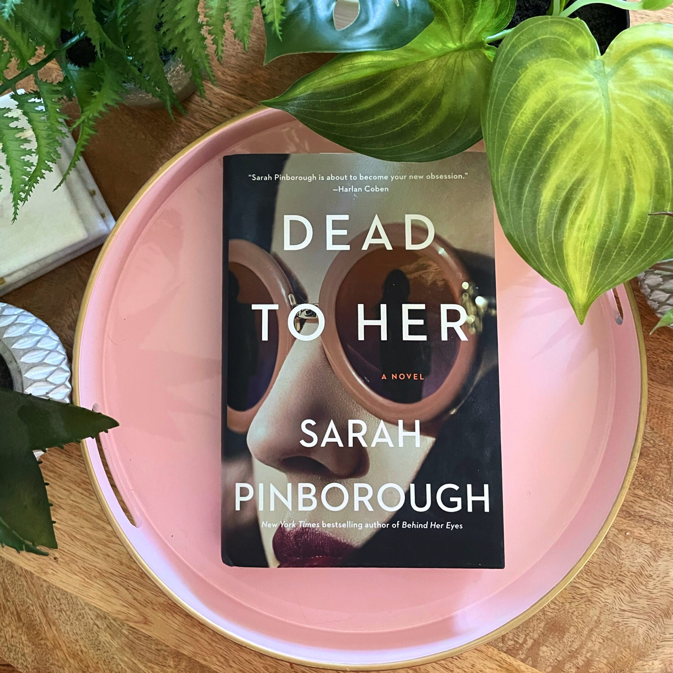 Book Review: Dead to Her | Sarah Pinborough